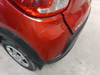 Used 2019 Renault Kwid [2017-2019] RXT 1.0 SCE Special (O) Petrol Manual dents MINOR SCRATCH