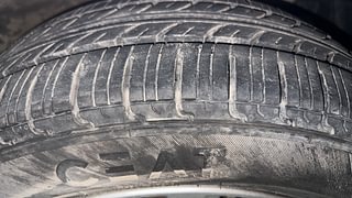 Used 2016 Maruti Suzuki Ciaz [2014-2017] ZXi Petrol Manual tyres RIGHT FRONT TYRE TREAD VIEW
