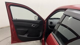 Used 2019 Renault Kwid [2017-2019] RXT 1.0 SCE Special (O) Petrol Manual interior LEFT FRONT DOOR OPEN VIEW