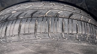 Used 2017 maruti-suzuki Celerio VXI (O) AMT Petrol Automatic tyres RIGHT REAR TYRE TREAD VIEW