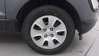Used 2019 Ford EcoSport [2017-2021] Ambiente 1.5L TDCi Diesel Manual tyres RIGHT FRONT TYRE RIM VIEW