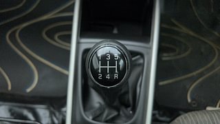 Used 2018 Maruti Suzuki Baleno [2015-2019] Alpha Petrol Petrol Manual interior GEAR  KNOB VIEW