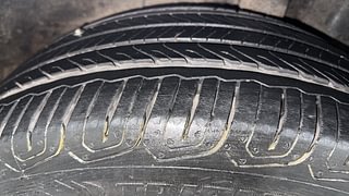 Used 2015 Hyundai Elite i20 [2014-2018] Asta 1.2 (O) Petrol Manual tyres LEFT REAR TYRE TREAD VIEW