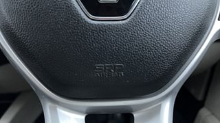 Used 2020 Renault Triber RXZ AMT Petrol Automatic top_features Airbags