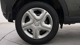 Used 2023 Tata Nexon XMA AMT S Petrol Automatic tyres RIGHT REAR TYRE RIM VIEW