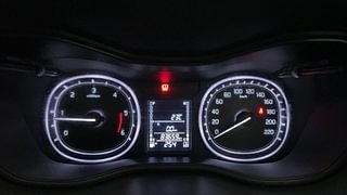 Used 2016 maruti-suzuki Vitara Brezza ZDI PLUS Dual Tone Diesel Manual interior CLUSTERMETER VIEW
