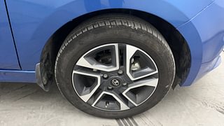 Used 2024 Tata Tiago XZA+ AMT Petrol Automatic tyres RIGHT FRONT TYRE RIM VIEW