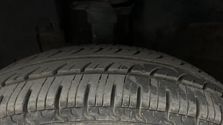 Used 2019 Renault Kwid [2017-2019] RXT 1.0 SCE Special (O) Petrol Manual tyres LEFT FRONT TYRE TREAD VIEW