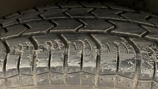 Used 2015 Maruti Suzuki Swift Dzire VXI Petrol Manual tyres RIGHT FRONT TYRE TREAD VIEW