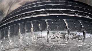 Used 2015 Hyundai Elite i20 [2014-2018] Asta 1.2 (O) Petrol Manual tyres RIGHT REAR TYRE TREAD VIEW