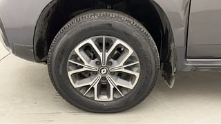 Used 2019 Renault Duster [2017-2020] RXS Opt CVT Petrol Automatic tyres LEFT FRONT TYRE RIM VIEW