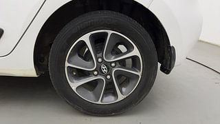 Used 2019 Hyundai Grand i10 [2017-2020] Sportz AT 1.2 Kappa VTVT Petrol Automatic tyres LEFT REAR TYRE RIM VIEW