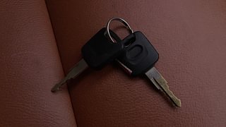 Used 2017 Datsun Redi-GO [2015-2019] T (O) Petrol Manual extra CAR KEY VIEW