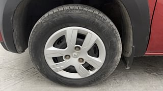 Used 2019 Renault Kwid [2017-2019] RXT 1.0 SCE Special (O) Petrol Manual tyres LEFT FRONT TYRE RIM VIEW