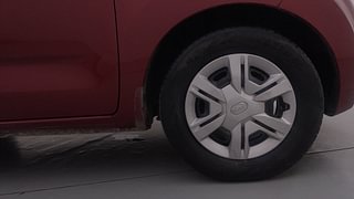 Used 2017 Datsun Redi-GO [2015-2019] T (O) Petrol Manual tyres RIGHT FRONT TYRE RIM VIEW