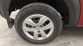 Used 2019 Renault Kwid [2017-2019] RXT 1.0 SCE Special (O) Petrol Manual tyres RIGHT REAR TYRE RIM VIEW