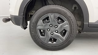 Used 2023 Hyundai Venue SX 1.2 Petrol Petrol Manual tyres RIGHT REAR TYRE RIM VIEW