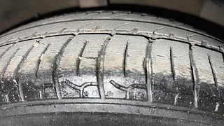 Used 2019 Hyundai New Santro 1.1 Sportz AMT Petrol Automatic tyres RIGHT FRONT TYRE TREAD VIEW