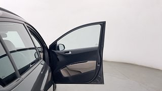 Used 2019 Hyundai Grand i10 [2017-2020] Sportz 1.2 Kappa VTVT Petrol Manual interior RIGHT FRONT DOOR OPEN VIEW