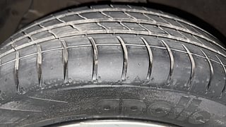 Used 2016 Hyundai Grand i10 Magna 1.2 Kappa VTVT Petrol Manual tyres LEFT FRONT TYRE TREAD VIEW