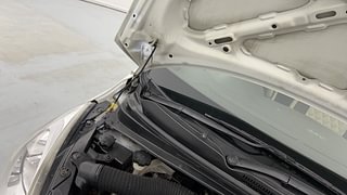 Used 2011 Hyundai i10 [2010-2016] Magna 1.2 Petrol Petrol Manual engine ENGINE RIGHT SIDE HINGE & APRON VIEW