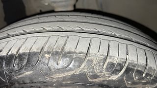Used 2018 Maruti Suzuki Ignis [2017-2020] Zeta AMT Petrol Petrol Automatic tyres RIGHT FRONT TYRE TREAD VIEW
