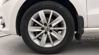 Used 2017 Volkswagen Polo [2015-2019] Highline1.2L (P) Petrol Manual tyres LEFT FRONT TYRE RIM VIEW