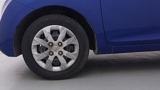 Used 2014 Hyundai Eon [2011-2018] Sportz Petrol Manual tyres LEFT FRONT TYRE RIM VIEW