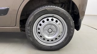 Used 2018 Maruti Suzuki Wagon R 1.0 [2010-2019] VXi Petrol Manual tyres LEFT REAR TYRE RIM VIEW