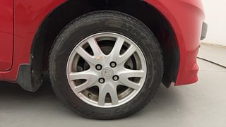 Used 2012 Honda Brio [2011-2016] V MT Petrol Manual tyres RIGHT FRONT TYRE RIM VIEW