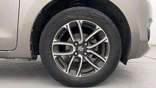 Used 2019 Maruti Suzuki Swift [2017-2021] ZXi Plus AMT Petrol Automatic tyres RIGHT FRONT TYRE RIM VIEW