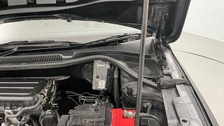 Used 2017 Skoda Rapid new [2016-2020] Ambition Petrol Petrol Manual engine ENGINE LEFT SIDE HINGE & APRON VIEW