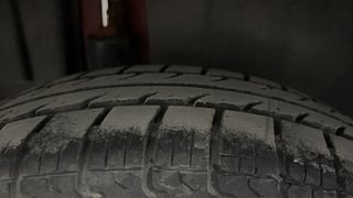 Used 2011 Maruti Suzuki Swift [2011-2017] LXi Petrol Manual tyres RIGHT REAR TYRE TREAD VIEW