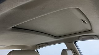 Used 2013 Honda City [2012-2013] V AT Sunroof Petrol Automatic top_features Sunroof