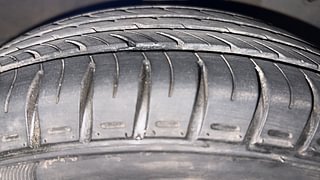 Used 2014 Hyundai Eon [2011-2018] Sportz Petrol Manual tyres RIGHT FRONT TYRE TREAD VIEW