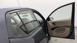 Used 2016 hyundai i10 Sportz 1.1 Petrol Petrol Manual interior RIGHT FRONT DOOR OPEN VIEW