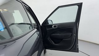Used 2021 Hyundai Venue [2019-2022] SX Plus 1.0 Turbo DCT Petrol Automatic interior RIGHT FRONT DOOR OPEN VIEW