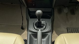 Used 2017 Honda City [2017-2018] S Petrol Manual interior GEAR  KNOB VIEW