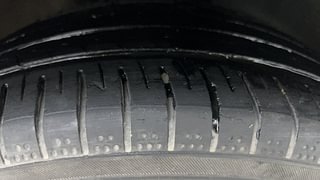 Used 2019 Volkswagen Ameo [2016-2020] 1.0 Highline Plus Petrol Petrol Manual tyres RIGHT FRONT TYRE TREAD VIEW