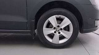 Used 2019 Skoda Rapid new [2016-2020] Ambition TDI Diesel Manual tyres RIGHT FRONT TYRE RIM VIEW