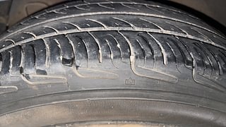 Used 2014 Hyundai Xcent [2014-2017] S Petrol Petrol Manual tyres RIGHT REAR TYRE TREAD VIEW