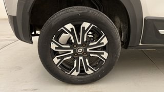 Used 2021 Renault Kiger RXZ MT Dual Tone Petrol Manual tyres RIGHT REAR TYRE RIM VIEW