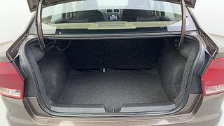 Used 2019 Volkswagen Ameo [2016-2020] 1.0 Highline Plus Petrol Petrol Manual interior DICKY INSIDE VIEW