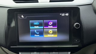 Used 2022 Renault Triber RXZ Petrol Manual top_features Integrated (in-dash) music system