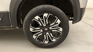 Used 2021 Renault Kiger RXZ MT Dual Tone Petrol Manual tyres LEFT REAR TYRE RIM VIEW
