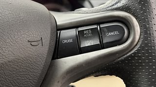 Used 2013 Honda City [2012-2013] V AT Sunroof Petrol Automatic top_features Cruise control