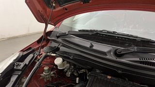 Used 2011 Maruti Suzuki Swift [2011-2017] LXi Petrol Manual engine ENGINE RIGHT SIDE HINGE & APRON VIEW