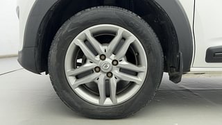 Used 2022 Renault Triber RXZ Petrol Manual tyres LEFT FRONT TYRE RIM VIEW