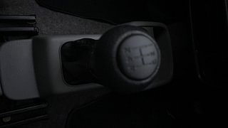 Used 2013 Maruti Suzuki Alto K10 [2010-2014] VXi Petrol Manual interior GEAR  KNOB VIEW