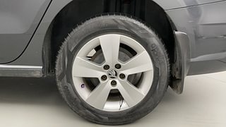 Used 2017 Skoda Rapid new [2016-2020] Ambition Petrol Petrol Manual tyres LEFT REAR TYRE RIM VIEW